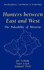 Hunters between East and West