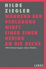 Während der Verlobung wirft einer einen Hering an die Decke