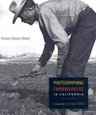 Photographing Farmworkers in California