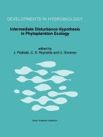 Intermediate Disturbance Hypothesis in Phytoplankton Ecology