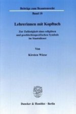 Lehrerinnen mit Kopftuch.