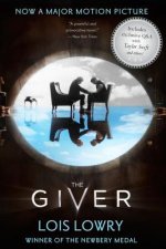 The Giver Movie Tie-In Edition: A Newbery Award Winner: 1