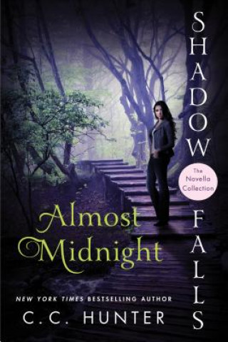Almost Midnight (C. C. Hunter)(Miękka)