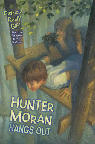 Hunter Moran Hangs Out