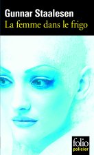 Femme Dans Le Frigo