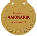 Munduko amonarik onenarentzat : zuretzat domina, aparta zarelako!