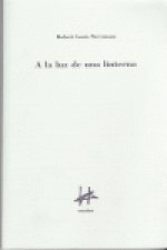 A la luz de una linterna