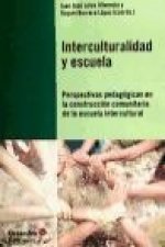 Interculturalidad y escuela : perspectivas pedagógicas en la construcción comunitaria de la escuela intercultural