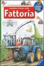 Macchine al lavoro nella fattoria