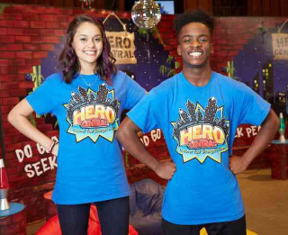 Vacation Bible School 2017 Vbs Hero Central Leader T-Shirt Size Small: Discover Your Strength in God!