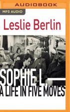 SOPHIE L A LIFE IN 5 MOVES   M