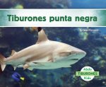 Tiburones punta negra/ Blacktip Reef Sharks