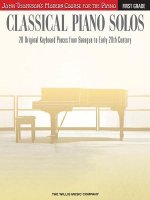 Classical Piano Solos - First Grade: John Thompson's Modern Course Compiled and Edited by Philip Low, Sonya Schumann & Charmaine Siagian
