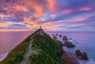 Nugget Point Lighthouse, The Catlins, South Island - New Zealand (Puzzle)