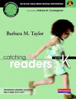 Catching Readers, Grade K: Day-By-Day Small-Group Reading Interventions [With DVD]