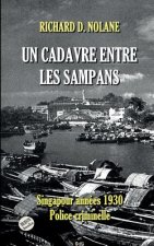 Un cadavre entre les sampans