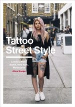 Tattoo Street Style