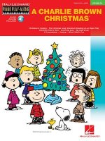 Charlie Brown Christmas: Piano Play-Along Volume 34 [With CD]