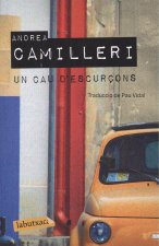 UN CAU D'ESCURÇONS