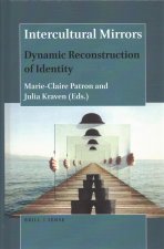 Intercultural Mirrors: Dynamic Reconstruction of Identity