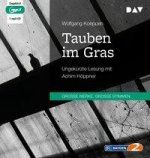 Tauben im Gras