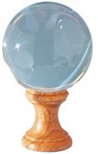 Boule de cristal 10 cm avec support