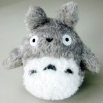 PELUCHE TOTORO DUVETEUX GRIS CLAIR - S - 14 CM