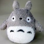 PELUCHE TOTORO DUVETEUX GRIS CLAIR - M - 22 CM