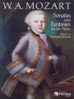SONATAS AND FANTASIES PIANO