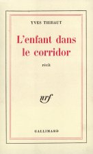 L'Enfant dans le corridor