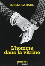 L'homme dans la vitrine