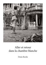 Aller Et Retour Dans La Chambre Blanche