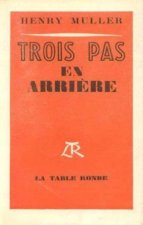 Trois pas en arrière