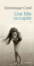 Une fille occupée