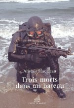 Trois Morts Dans Un Bateau