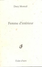 FEMME D'INTERIEUR