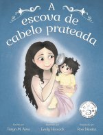 escova de cabelo prateada