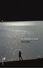 De espaldas y lunas