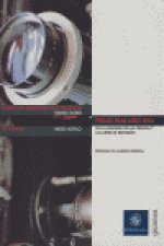 SOMOS SEMIDIOSES (PREMIO PILAR MIRO 2004)