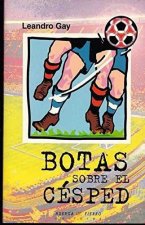 BOTAS SOBRE EL CÉSPED