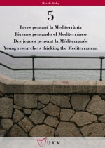 Joves pensant la Mediterrània