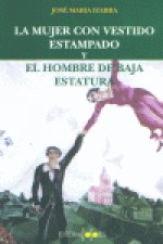 MUJER CON VESTIDO ESTAMPADO HOMBRE BAJA ESTATURA