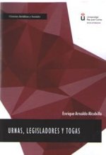 Urnas, legisladores y togas