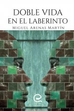 Doble vida en el laberinto