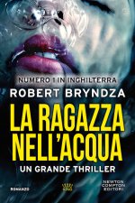 ragazza nell'acqua