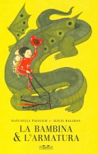 bambina e l'armatura