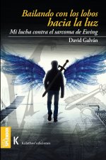 Bailando con los lobos hacia la luz