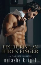 Ehering an ihren Finger