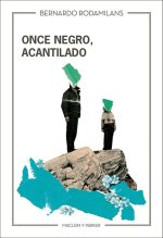 Once negro, acantilado