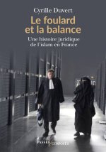 Le foulard et la balance